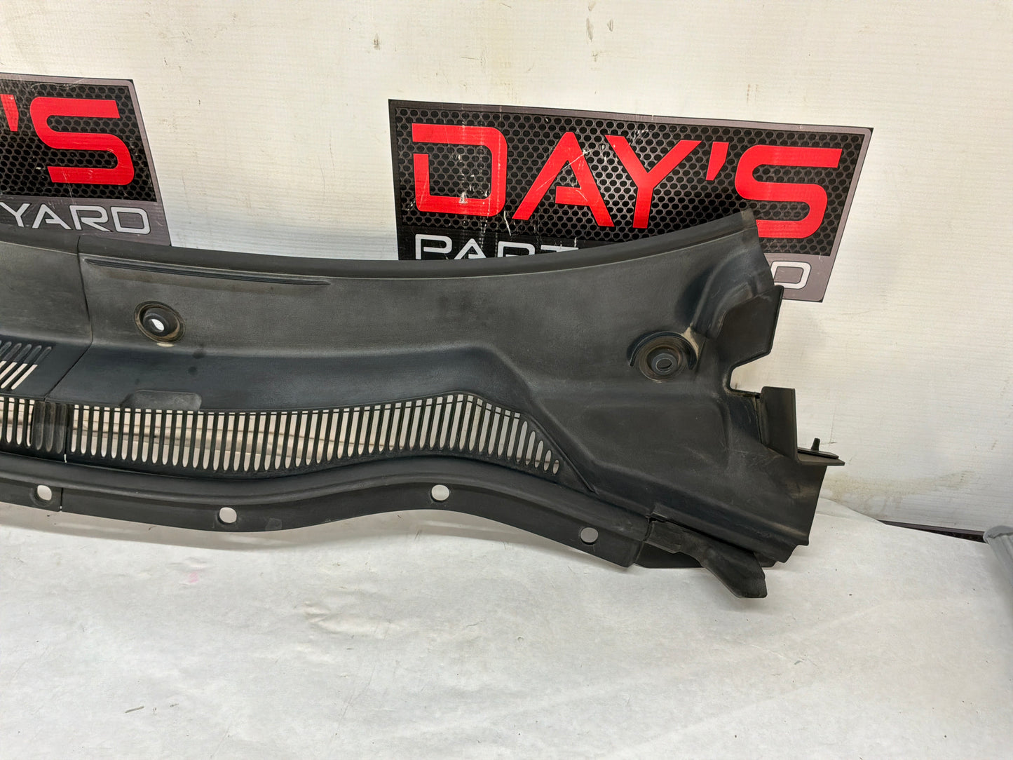 Cowl - Day's Parts Yard