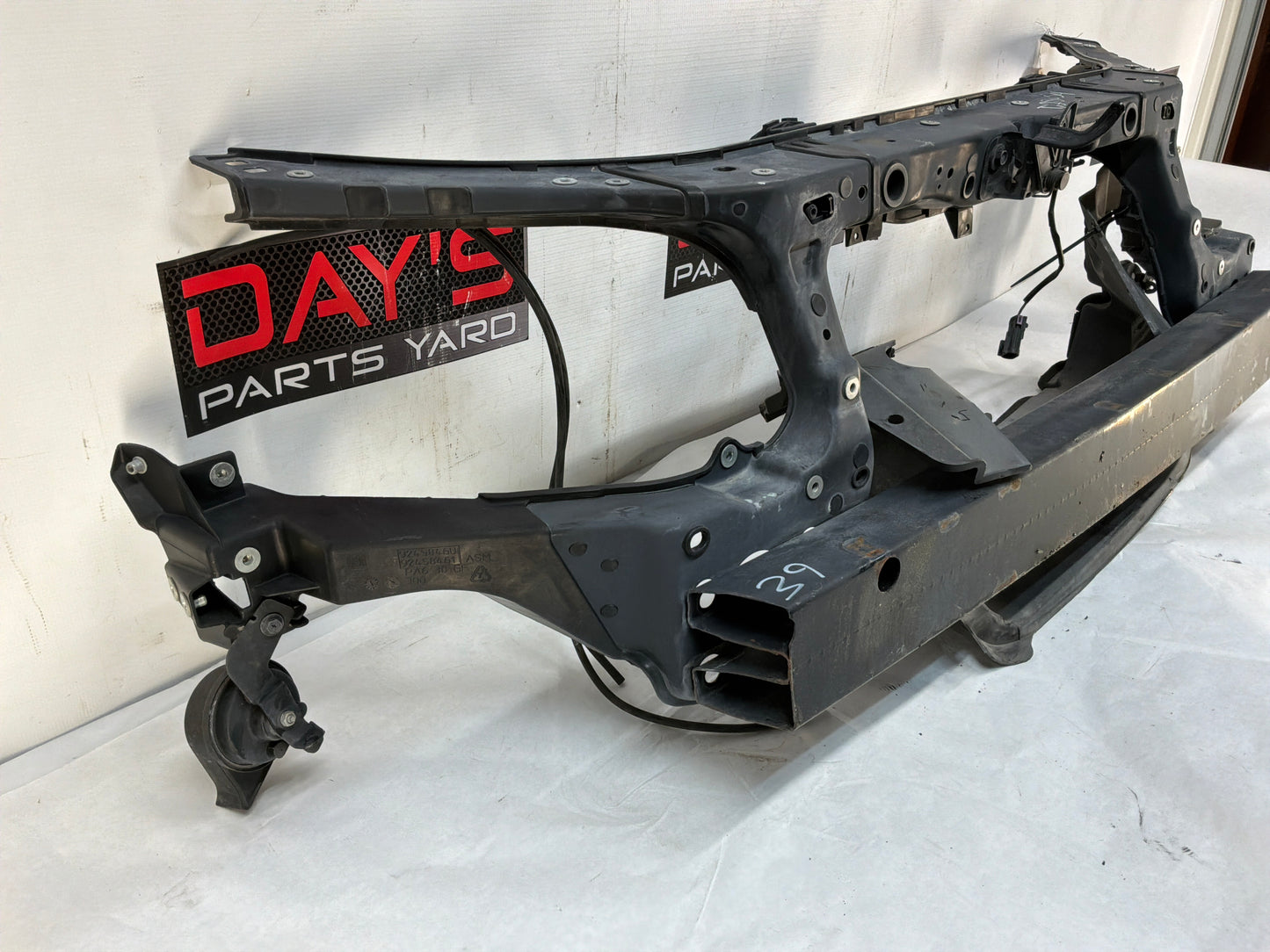 2015 Chevy SS Sedan Front Radiator Core Support Bracket Brace Assembly OEM - Day's Parts Yard
