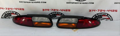 2002 Chevy Camaro Z28 RH & LH Taillight Tail Light Lamp OEM