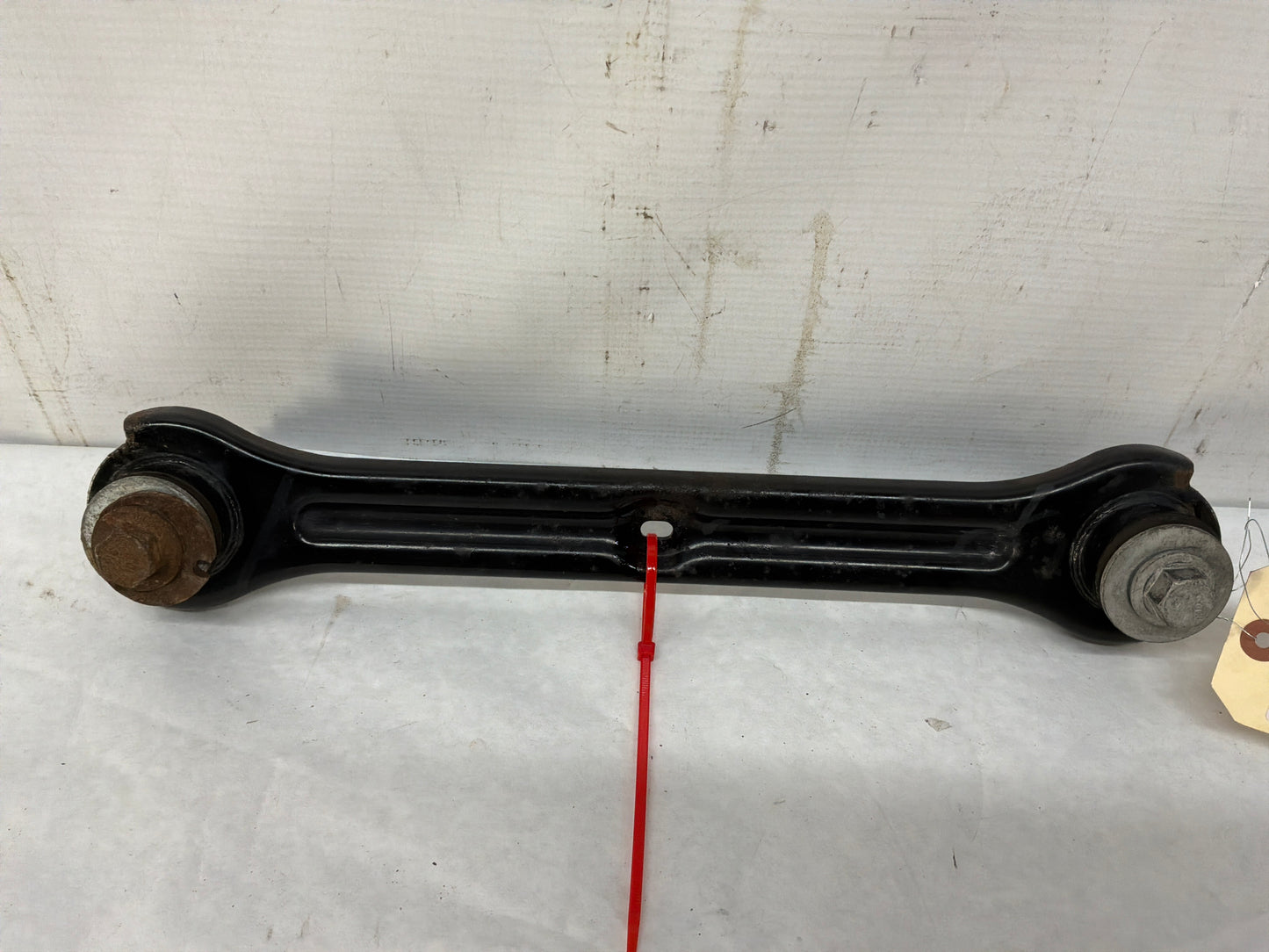 Control arm - Day's Parts Yard