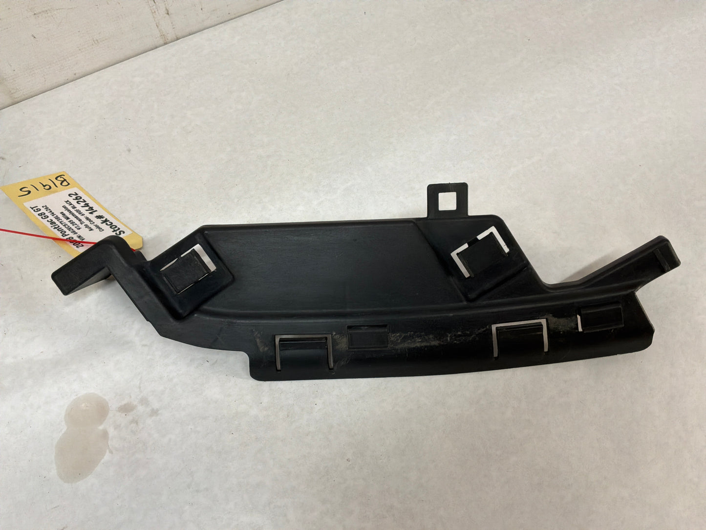 2008 Pontiac G8 RH & LH Front Bumper Fascia Support Brackets OEM