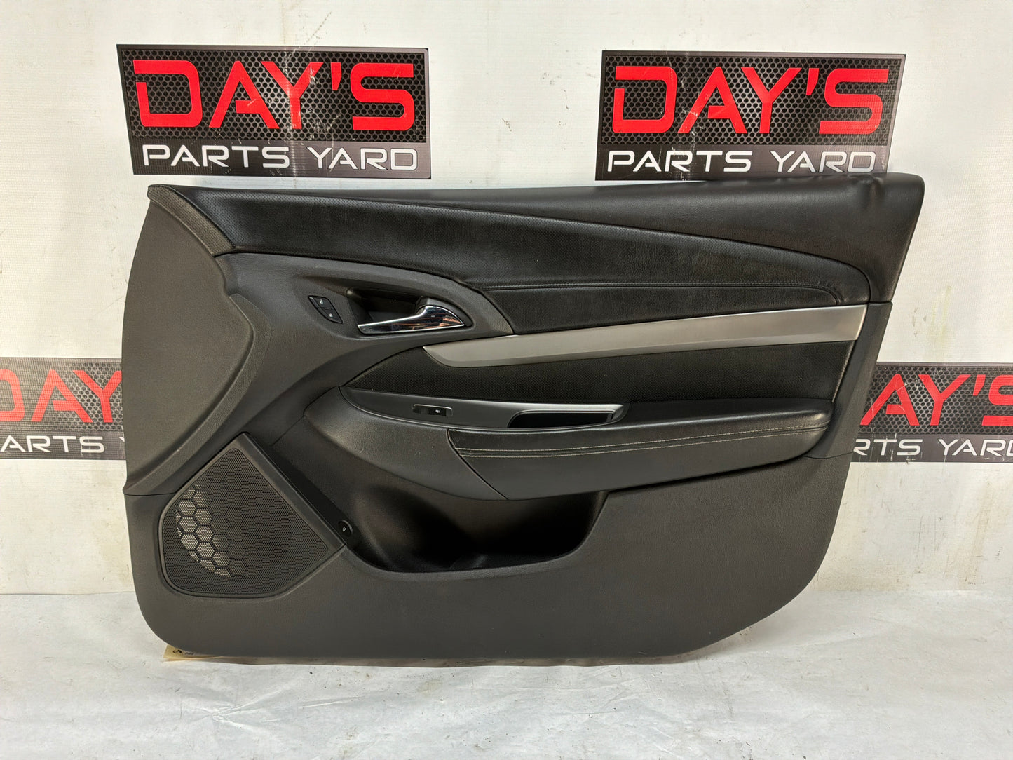 2014 Chevy Caprice PPV RH Passenger Front Door Panel OEM