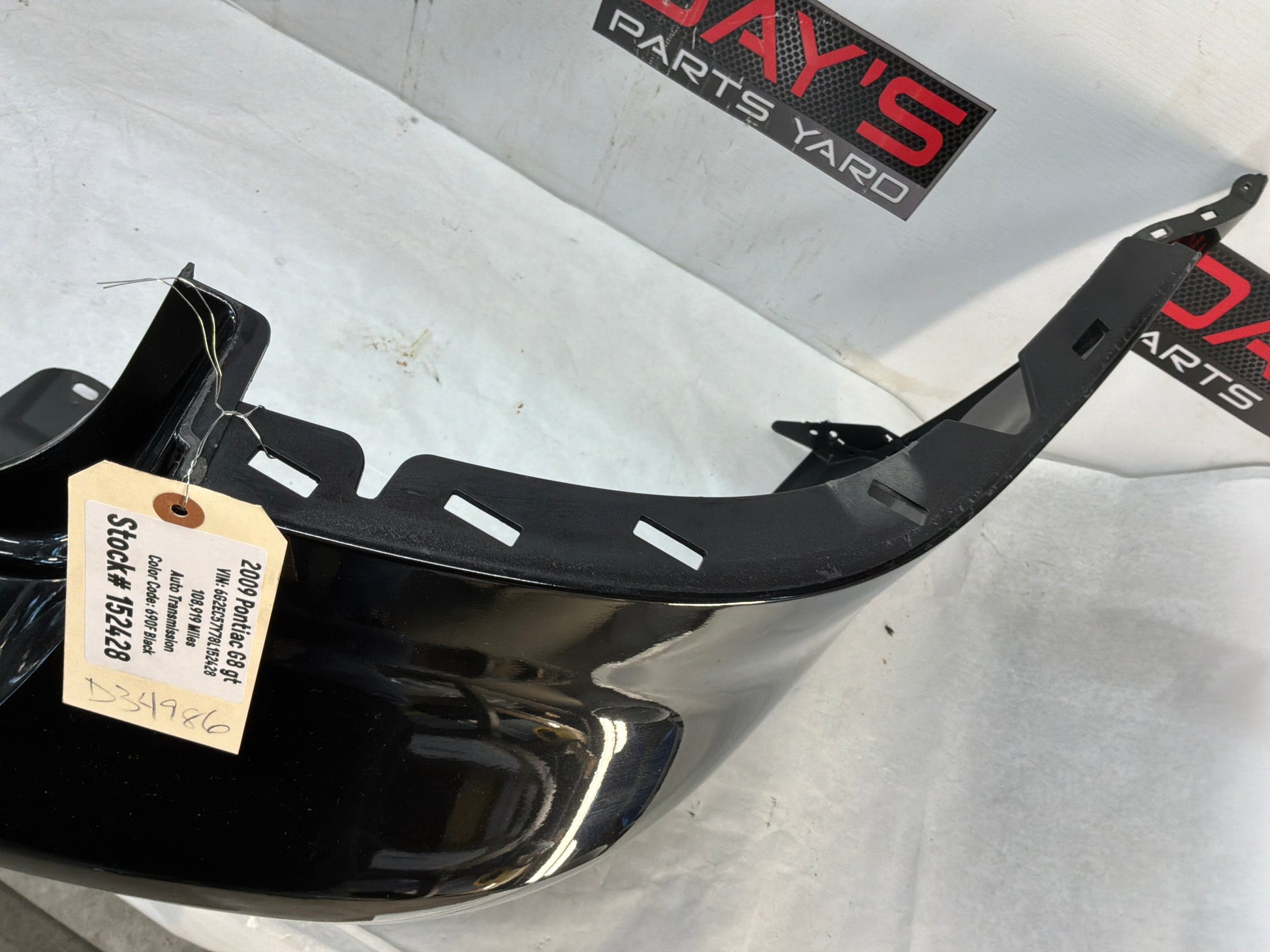 Rear bumper - Day's Parts Yard