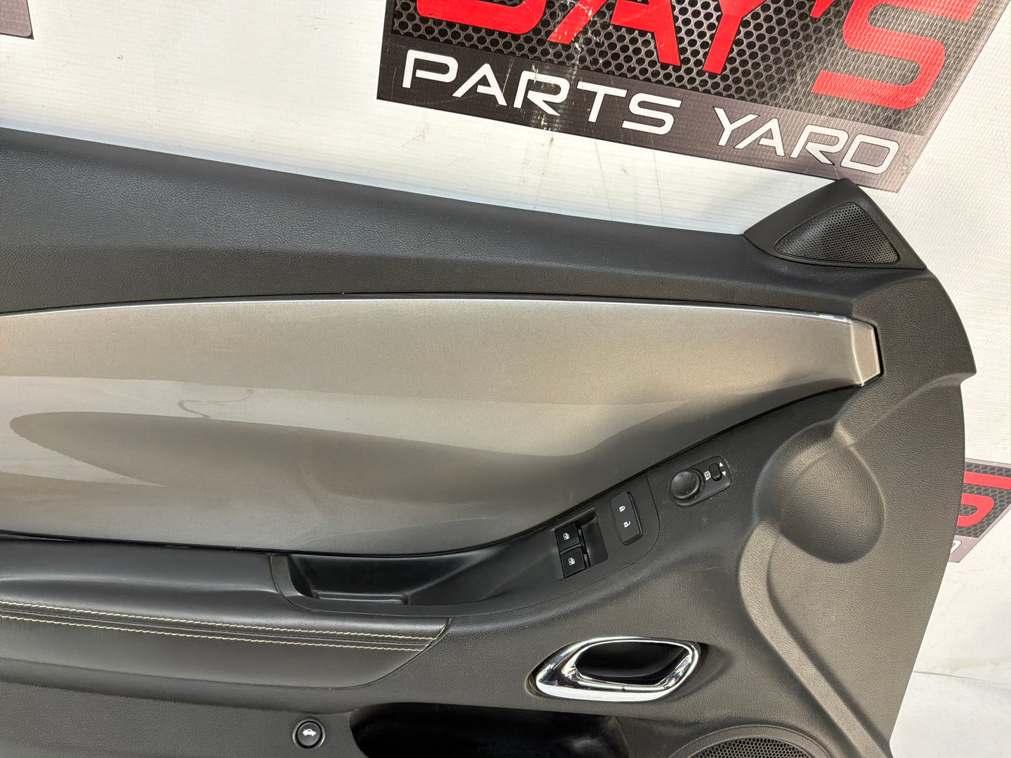 2015 Chevy Camaro SS LH Driver Interior Door Panel Trim Molding OEM