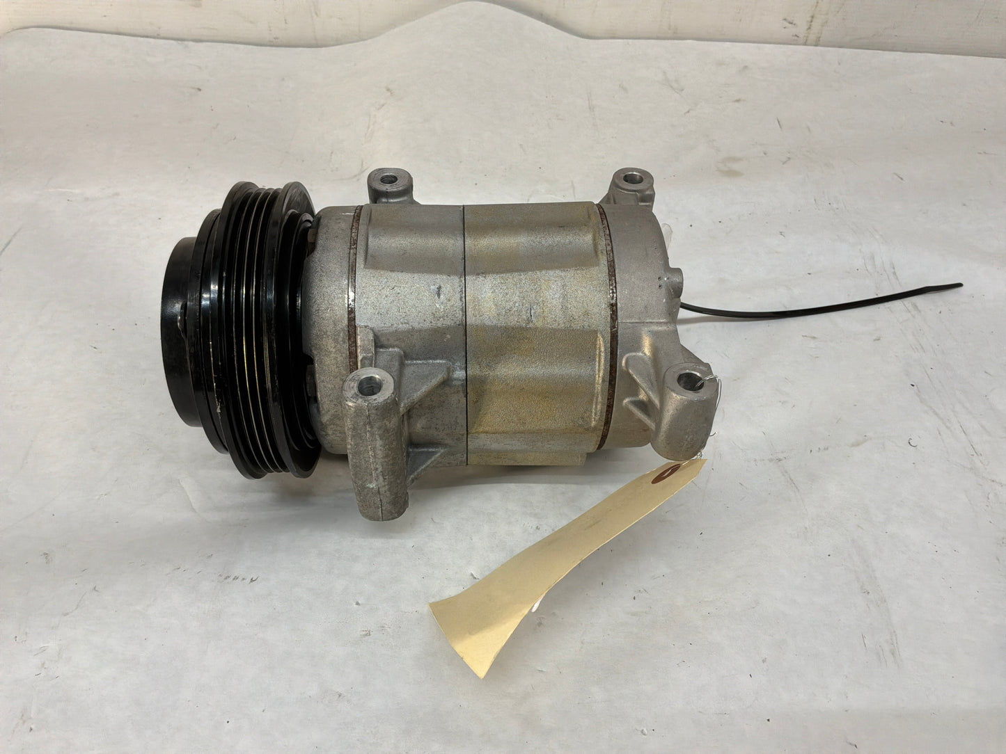 Ac compressor - Day's Parts Yard