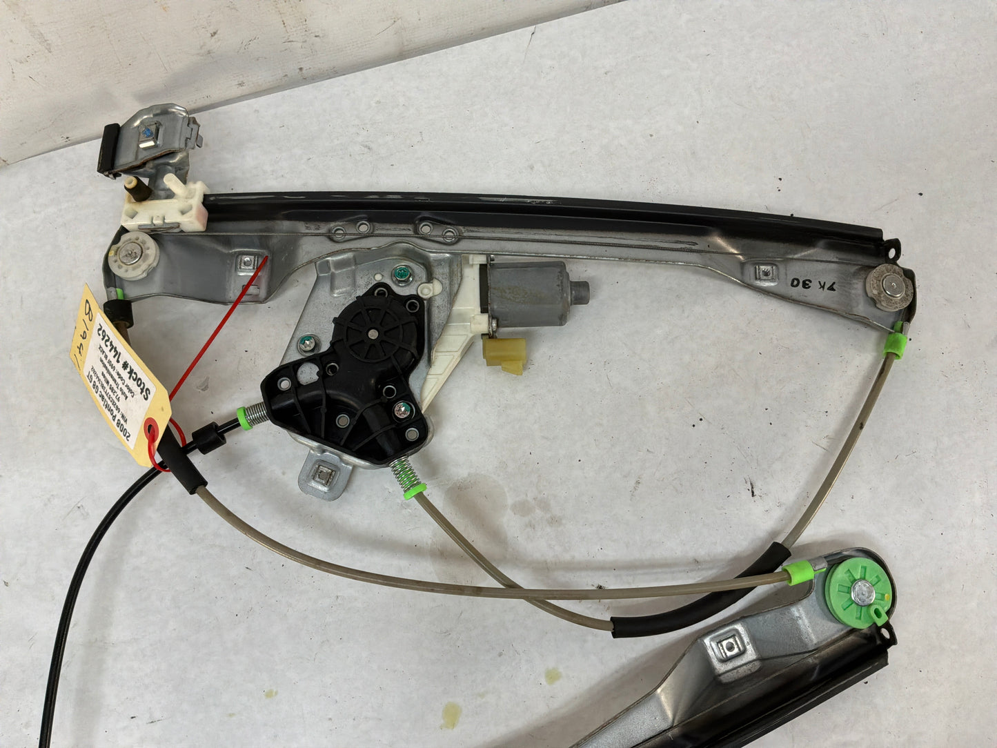 2008 Pontiac G8 GT Front RH Passenger Door Window Regulator Motor OEM