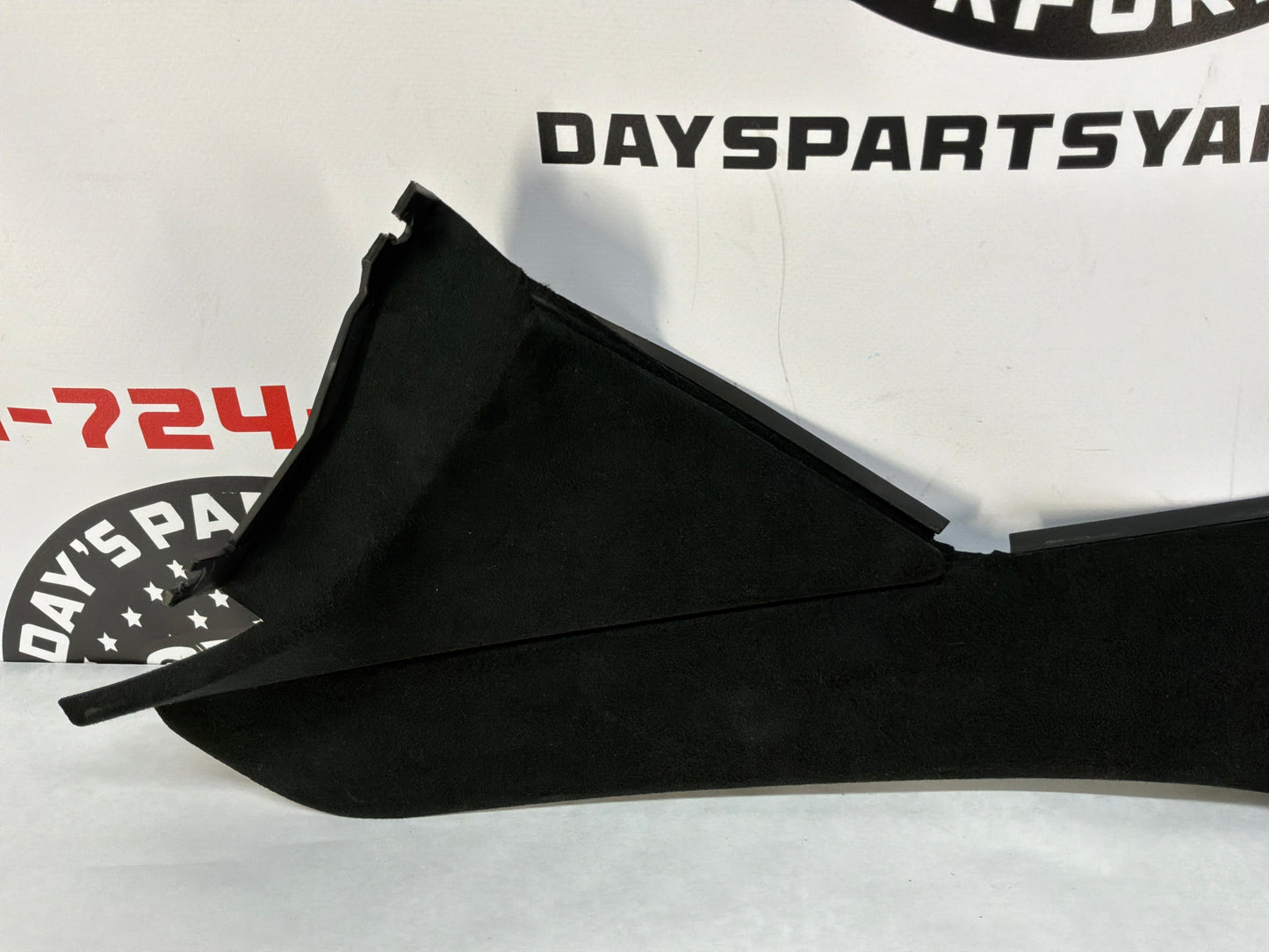 2005 Pontiac GTO RH & LH Console Interior Black Suede Trim Panels OEM