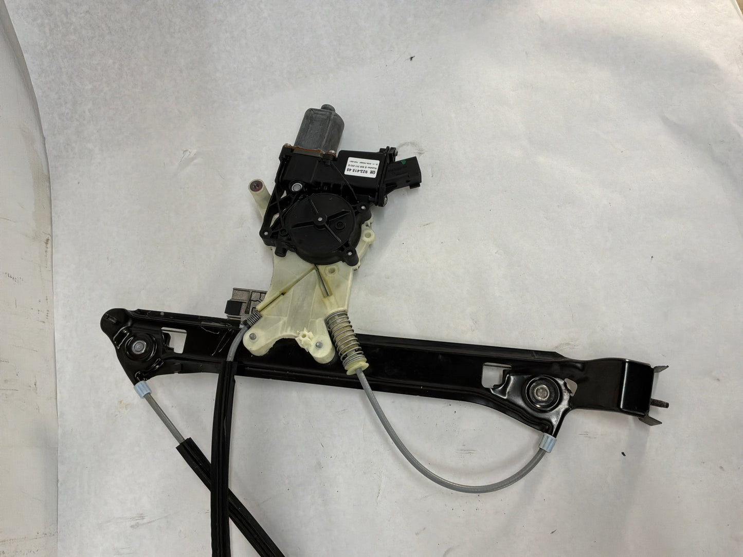 Lh front window regulator - Day's Parts Yard