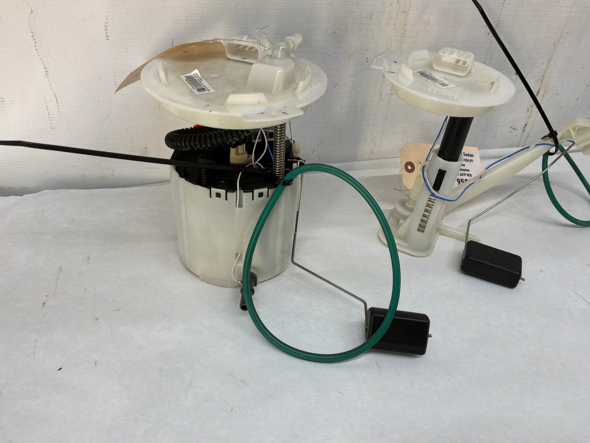 Fuel pump - Day's Parts Yard