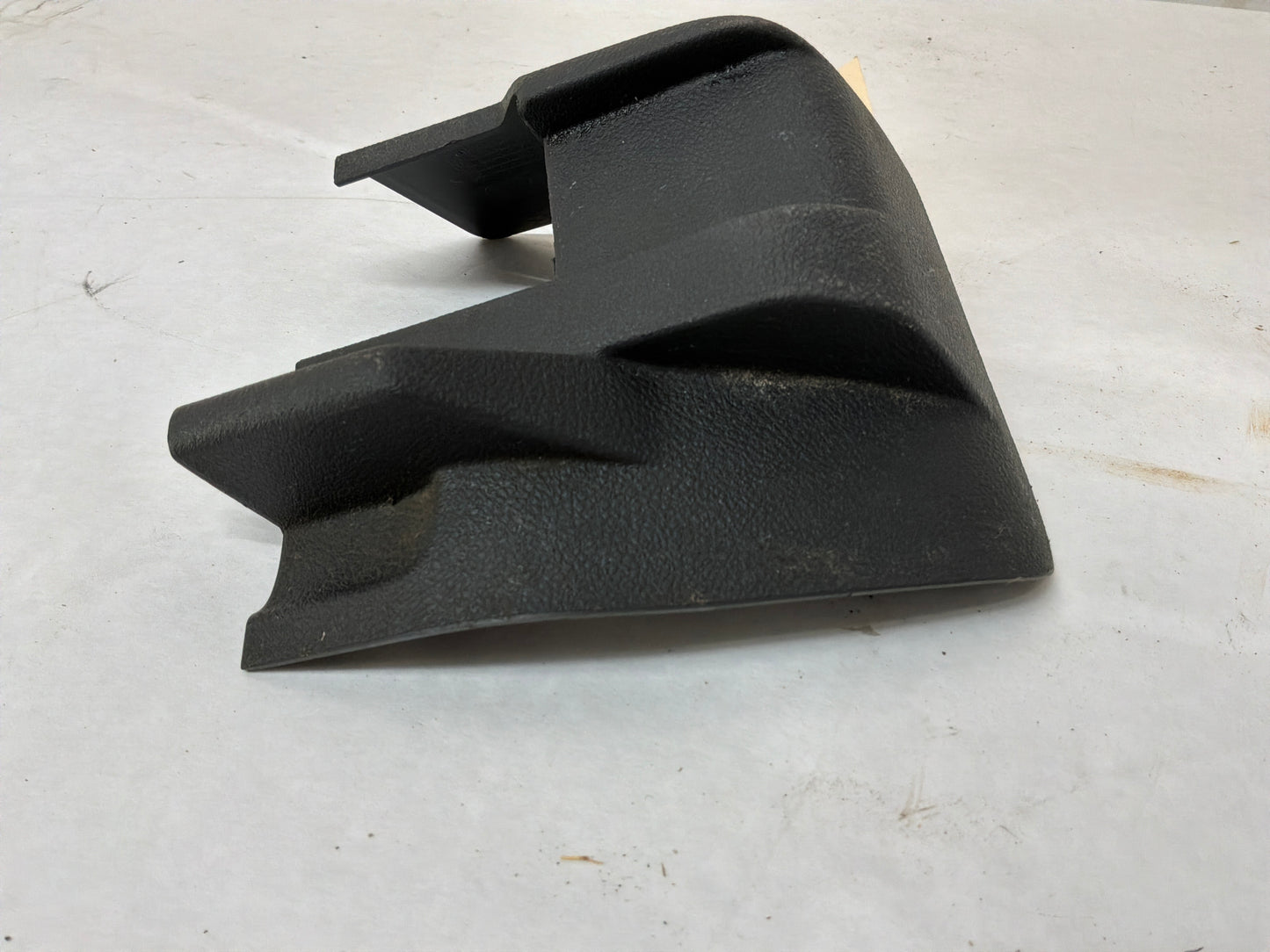 Lh trim - Day's Parts Yard
