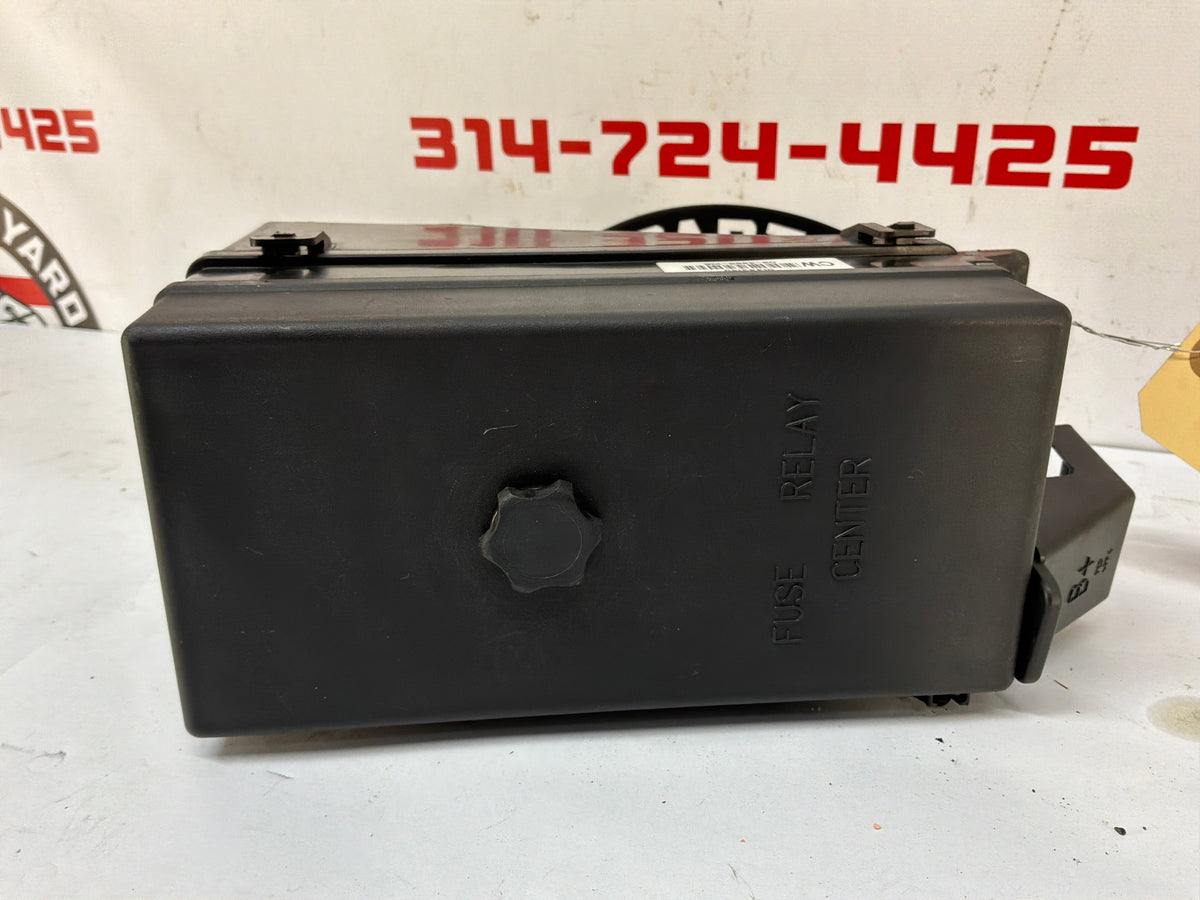 2002 Chevy C5 Corvette Convertible Fuse Box Relay OEM