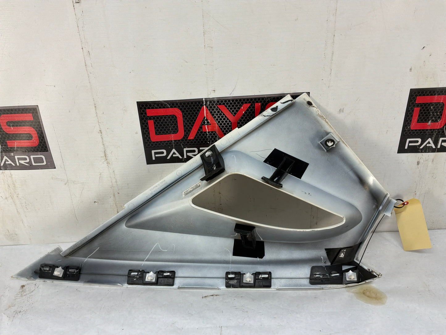 2012 Chevy Avalanche LH Driver Bed Inner Trim Cargo Box Sail Panel Cladding OEM