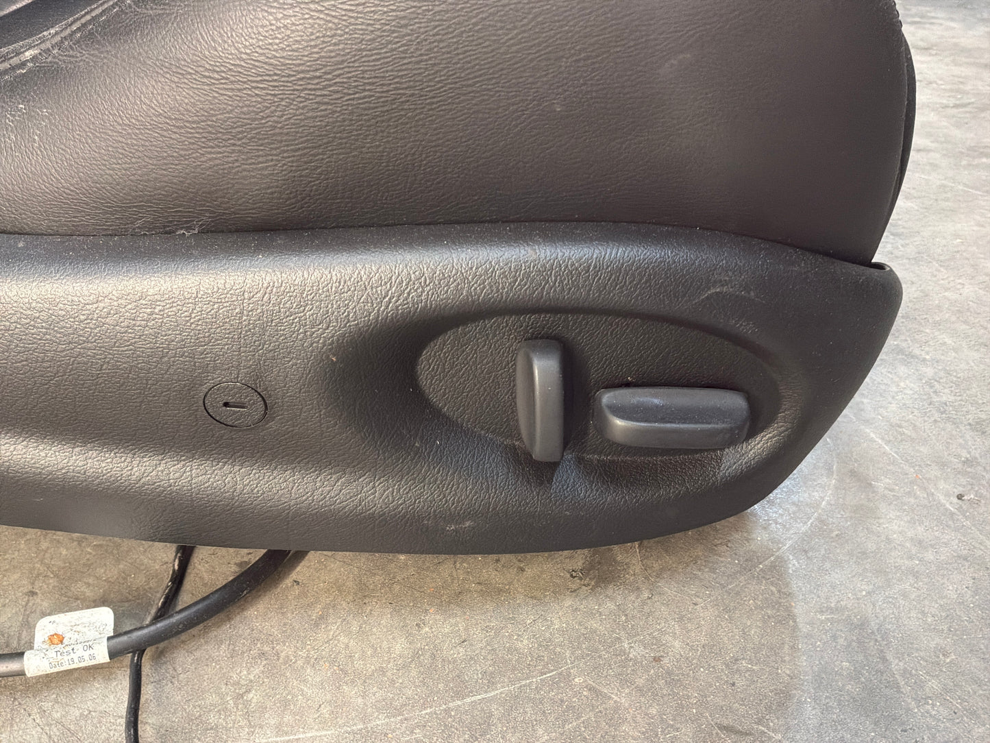 2006 Pontiac GTO Seats Fronts and Rears Black Leather OEM