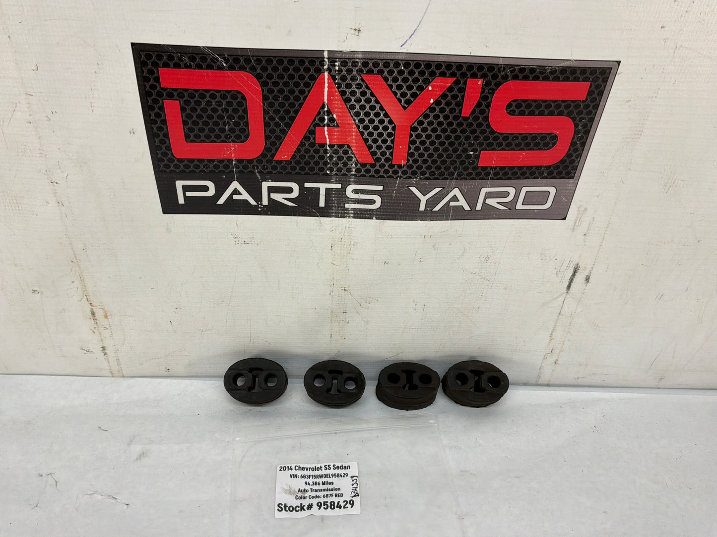 Mufflers hangers - Day's Parts Yard