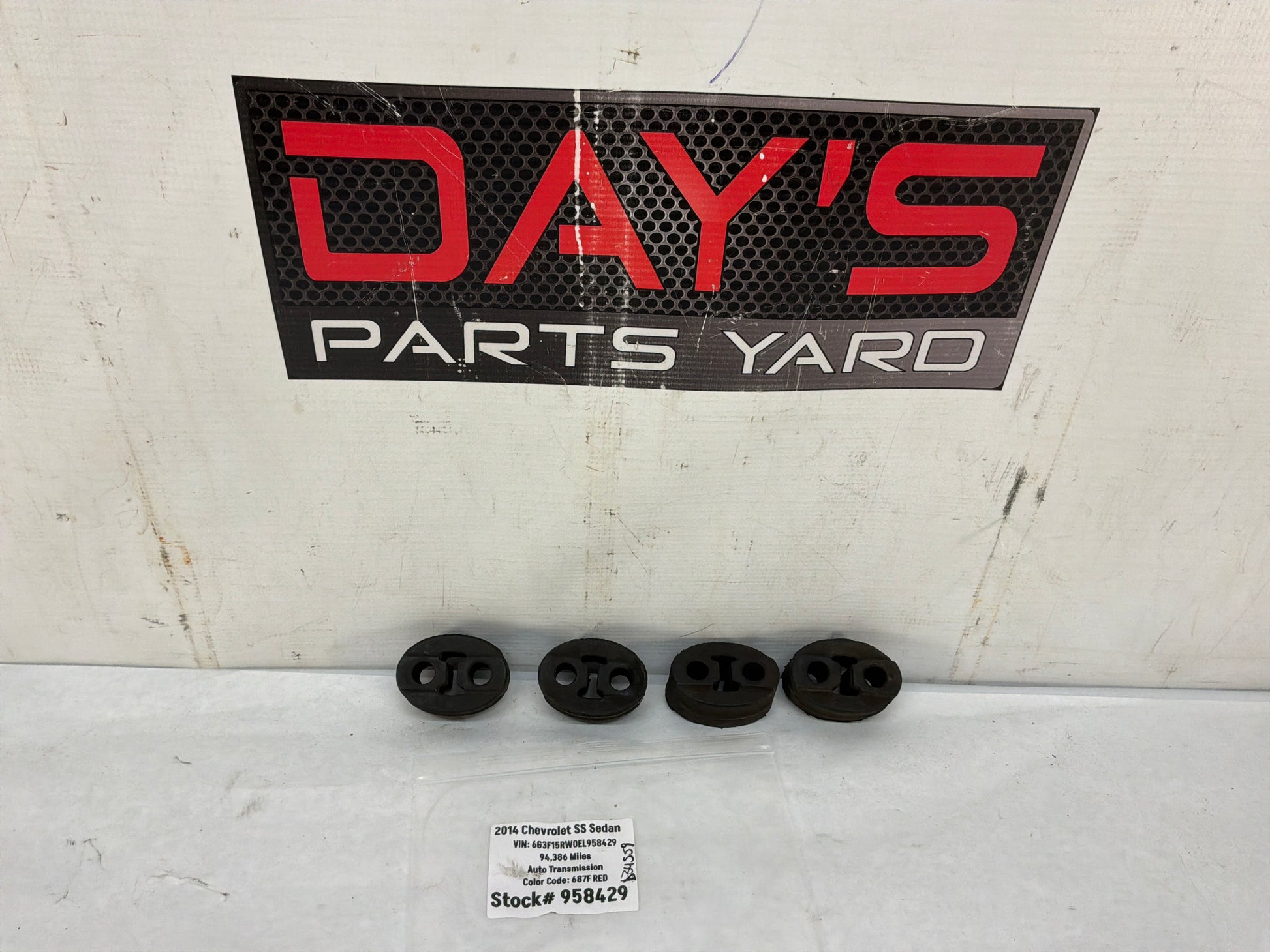 Mufflers hangers - Day's Parts Yard
