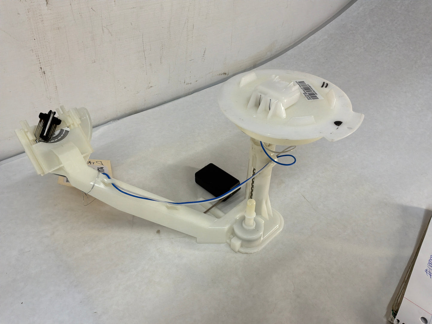 2017 Chevy SS Sedan Fuel Gas Tank Level Sending Unit Assembly OEM
