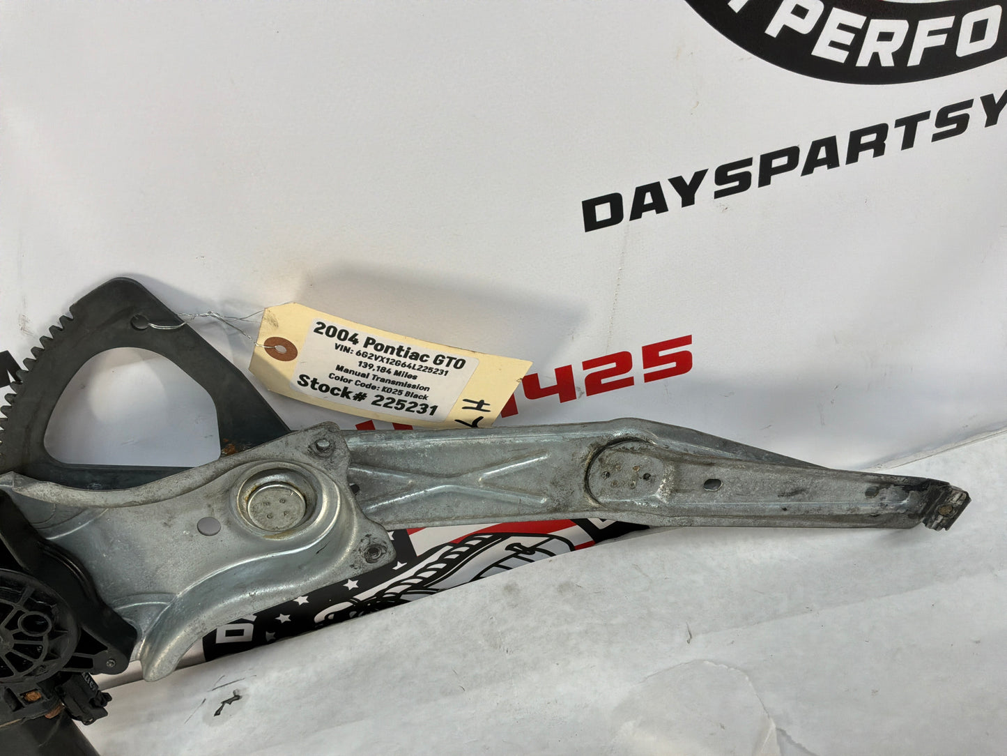 2004 Pontiac GTO LH Driver Front Window Regulator Motor OEM