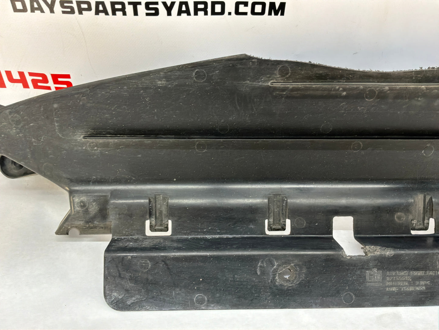 2005 Pontiac GTO Front Facial Radiator Air Inlet Lower Duct OEM