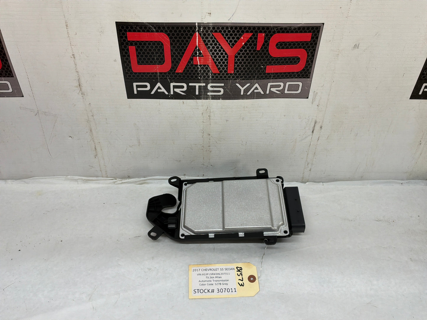 2017 Chevy SS Sedan Electronic Suspension Control Module w/ Bracket OEM