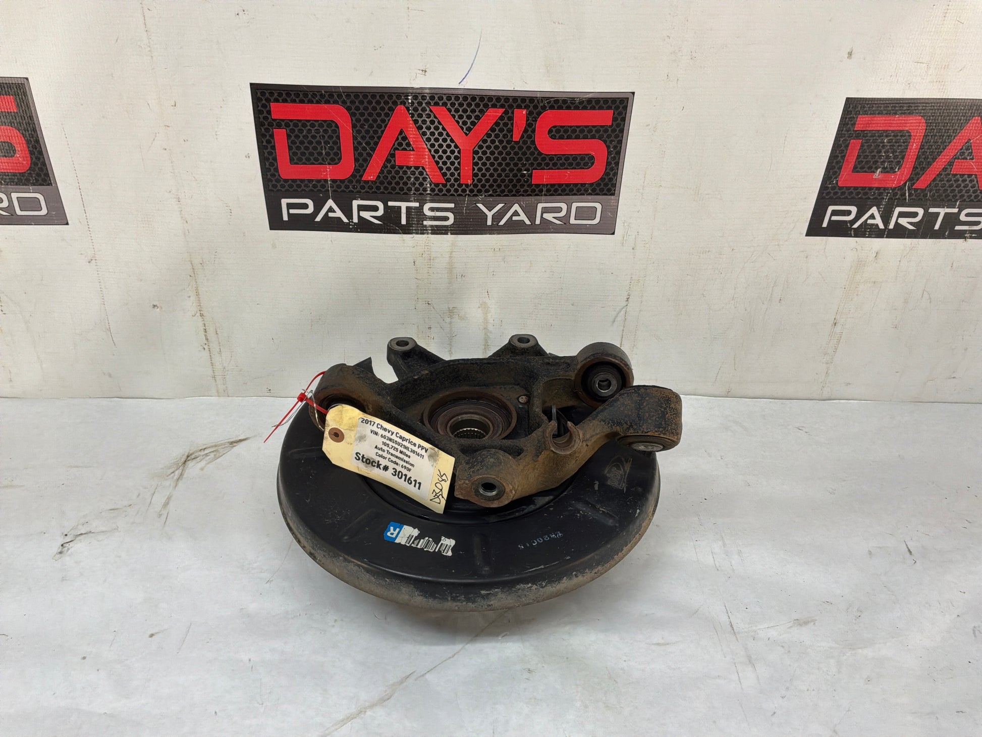 2017 Chevy Caprice PPV RH Passenger Rear Suspension Spindle Hub Knuckle Wheel Bearing OEM - Day's Parts Yard
