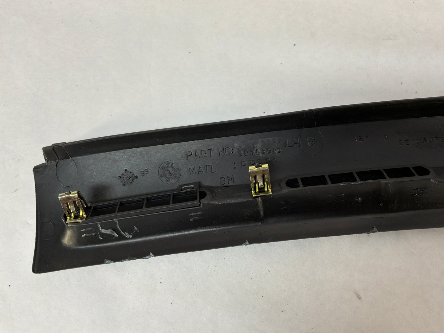 2005 Pontiac GTO Windshield Dash Cowl Defrost Panels Vent Trim Grills OEM