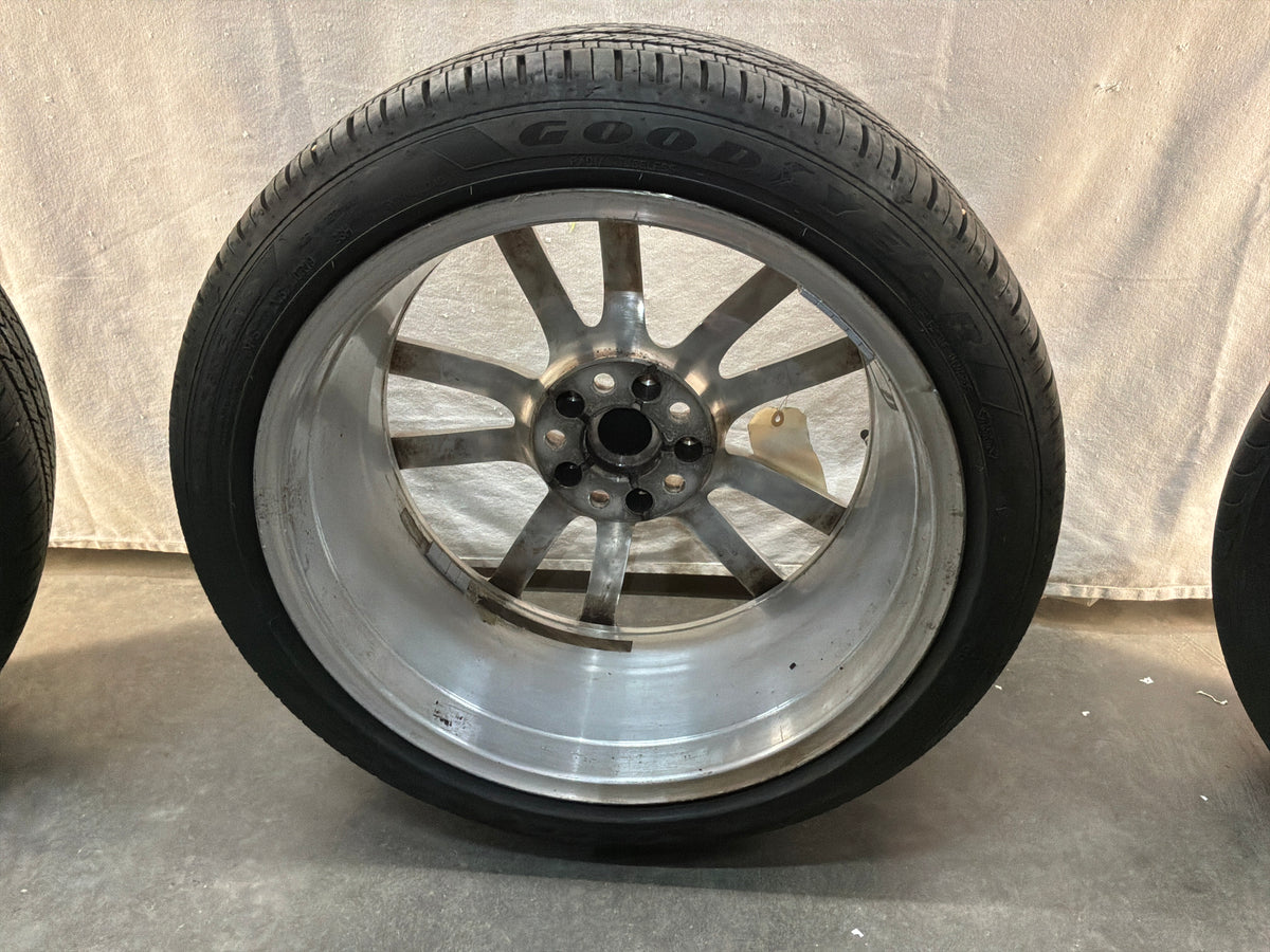 2014 Chevy SS Sedan Wheels Rim & Tires 19x8.5 & 19x9 275/35/19 245/40/19