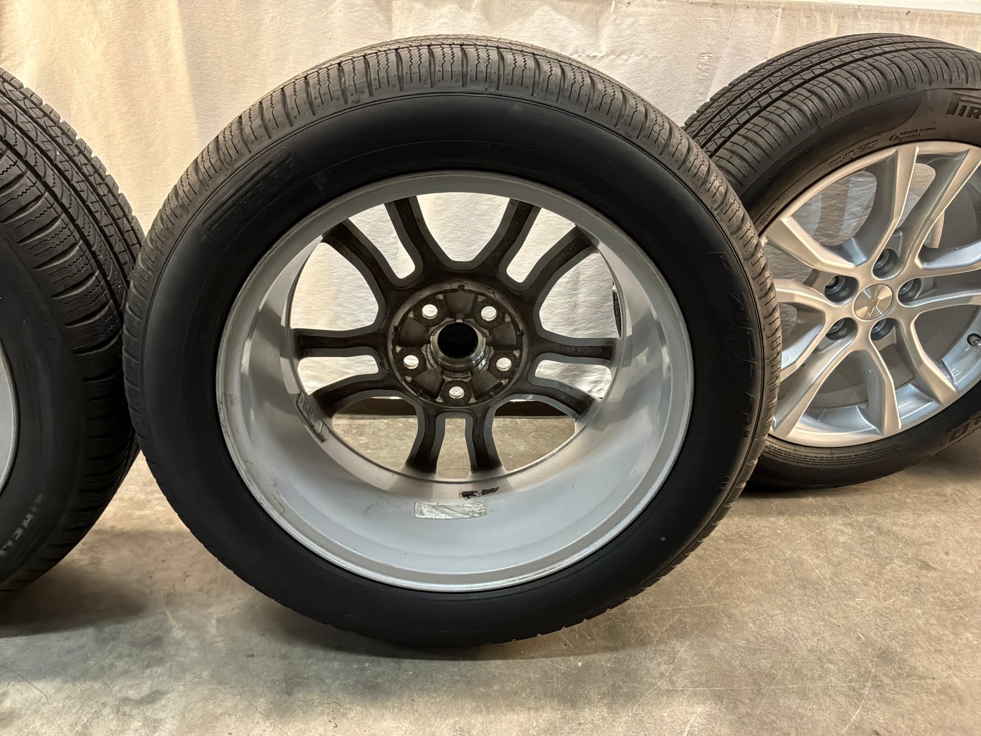 Wheels and tires - Day's Parts Yard