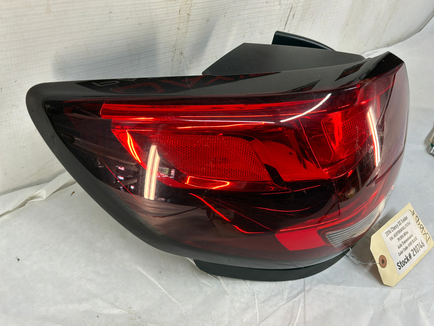 2016 Chevy SS Sedan LH Driver Outer Tail Light Taillight Stop Lamp OEM