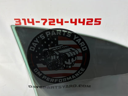 2016 Chevy Caprice PP LH Driver Front Door Window Glass OEM