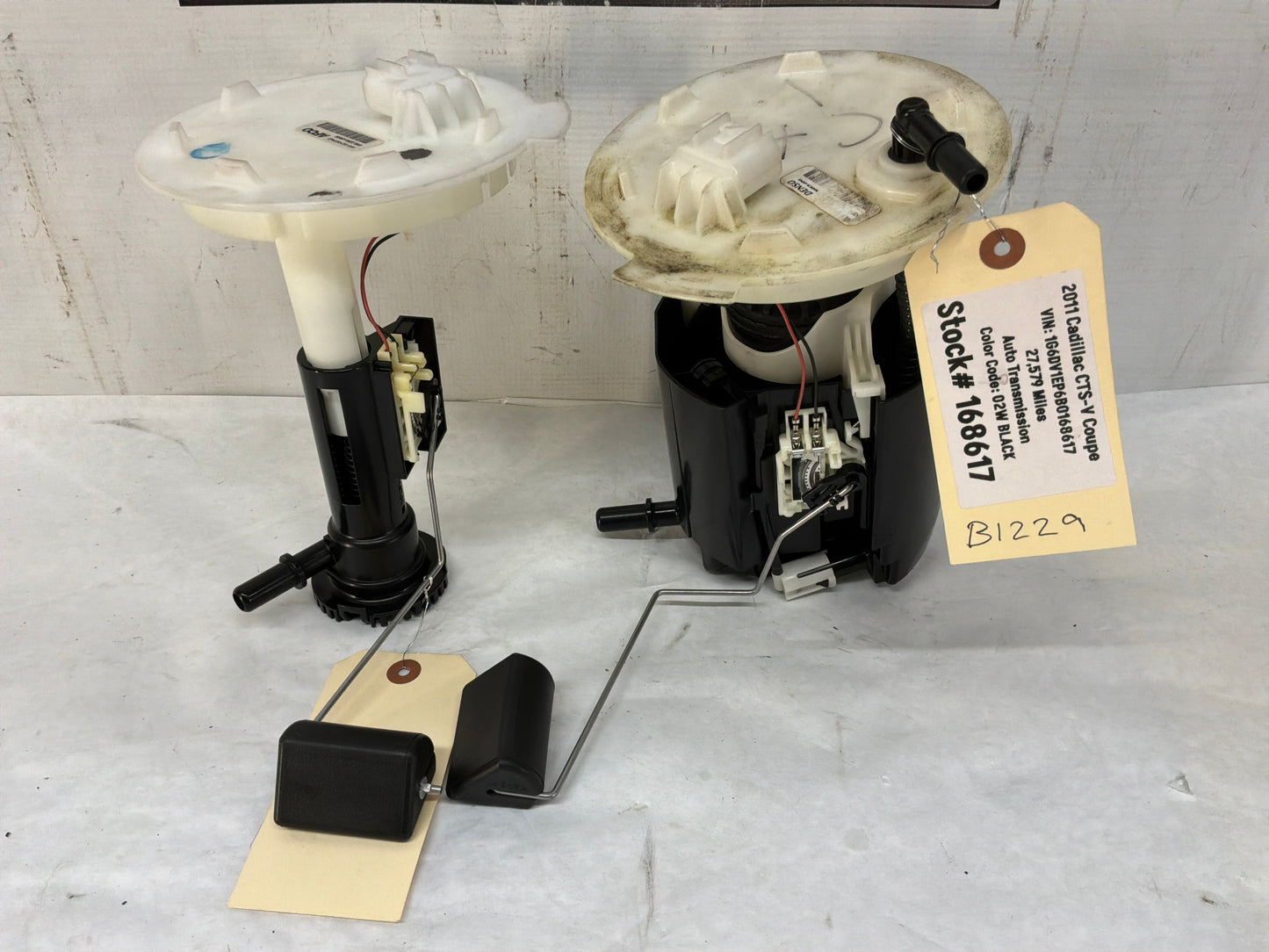 2011 Cadillac CTS-V Coupe Fuel Gas Pump Level Sending Transfer Unit OEM