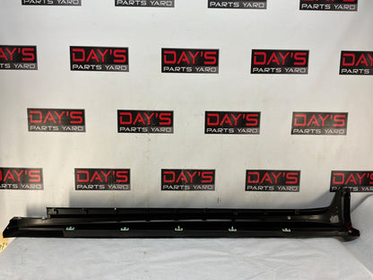 Rh rocker - Day's Parts Yard