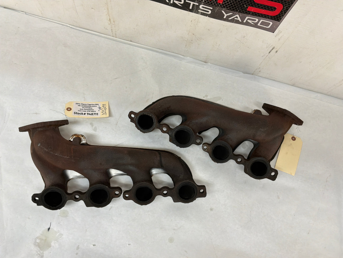Exhaust manifold - Day's Parts Yard