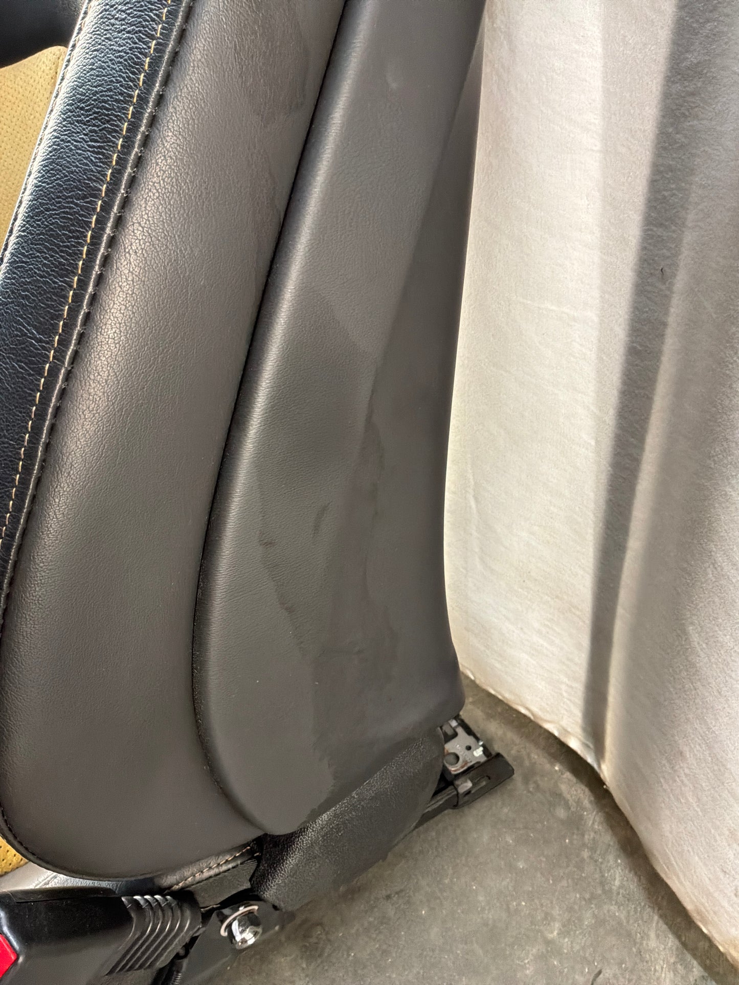 2011 Cadillac CTS-V Coupe Recaro Front RH Passenger Seat OEM