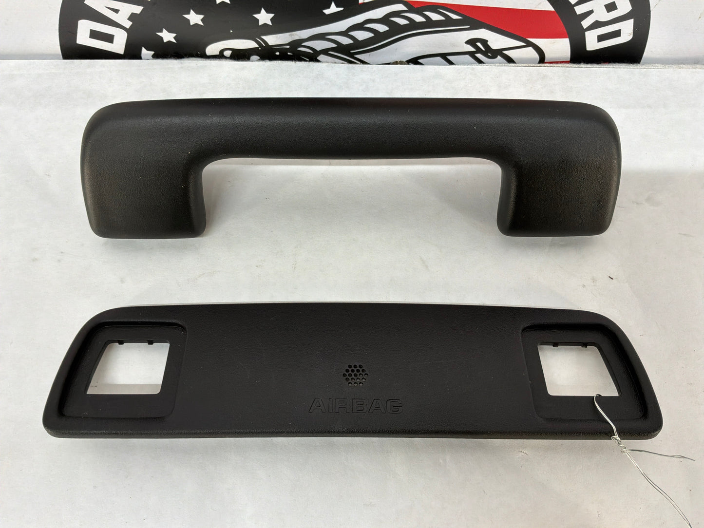 2016 Cadillac CTS-V RH Passenger Front Roof Assist Rear Pull Handle OEM