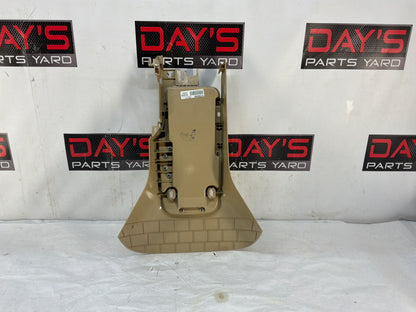 Center console - Day's Parts Yard