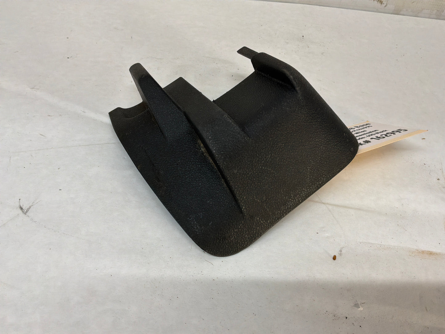 Lh trim - Day's Parts Yard