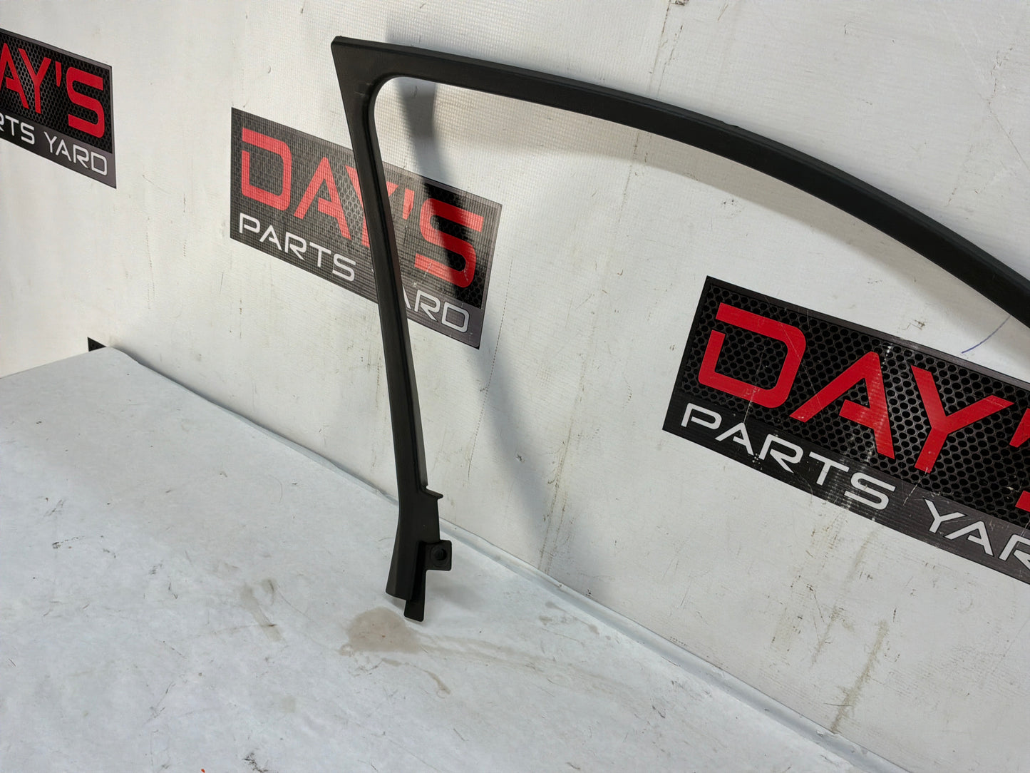 Door trim - Day's Parts Yard