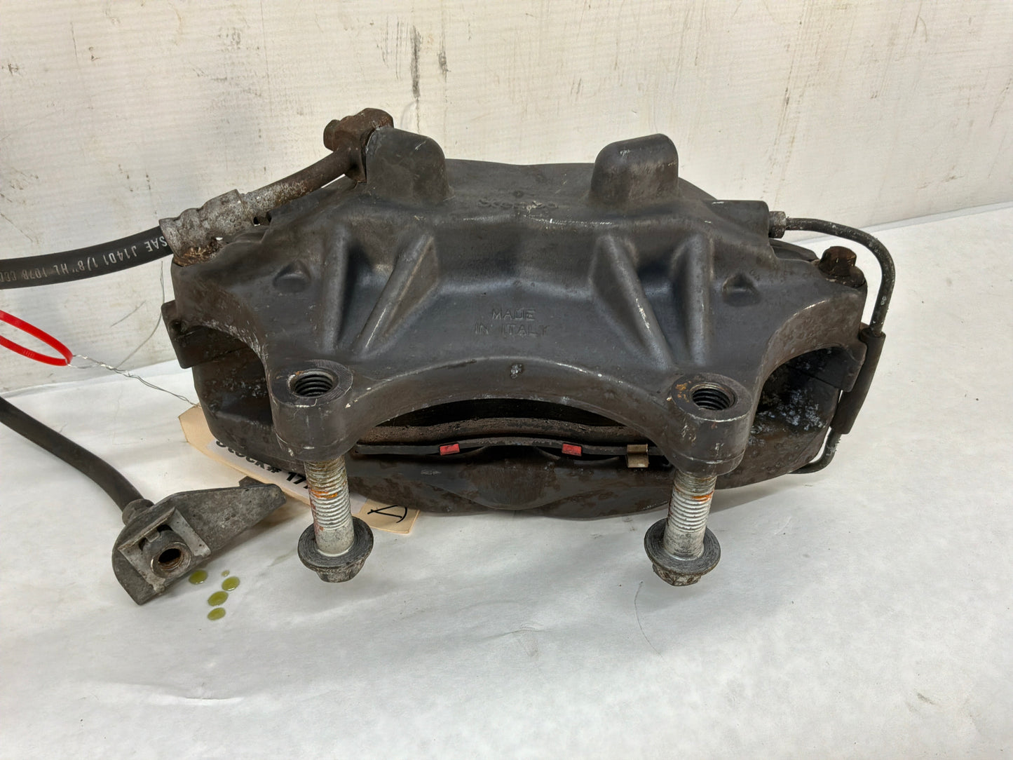 Front and rear brembo calipers - Day's Parts Yard