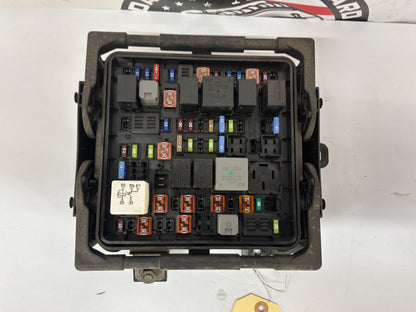 2014 Chevy SS Sedan Engine Bay Fuse Relay Wiring Wire Harness Junction Box Block OEM
