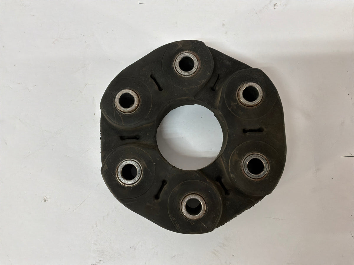2014 Chevy SS Sedan Driveshaft Drive Shaft Couplers Isolators OEM