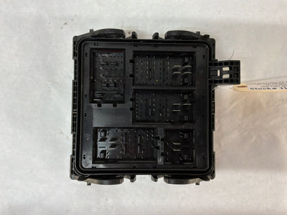 2015 Chevy SS Sedan Engine Bay Fuse Relay Wiring Wire Harness Junction Box Block OEM