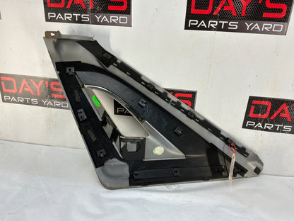 2002 Cadillac Escalade EXT RH Passenger Outer Trim Panel Sail Cladding OEM