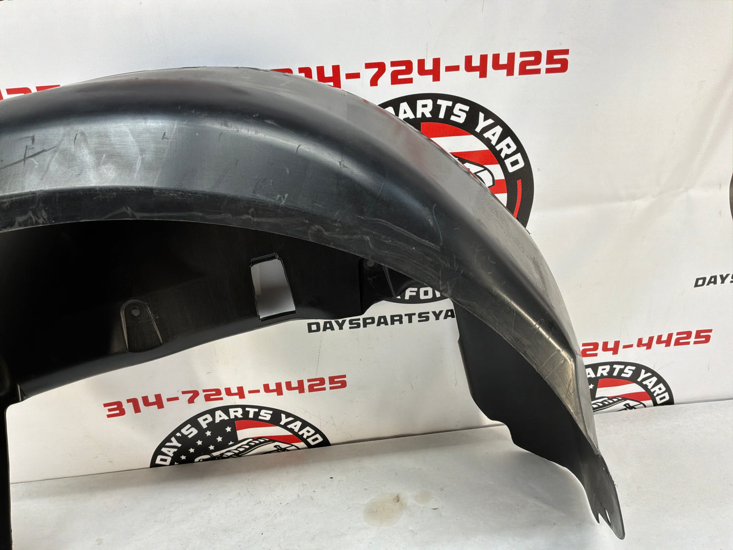 2008 Pontiac G8 Base RH Passenger Rear Fender Wheelhouse Well Liner OEM