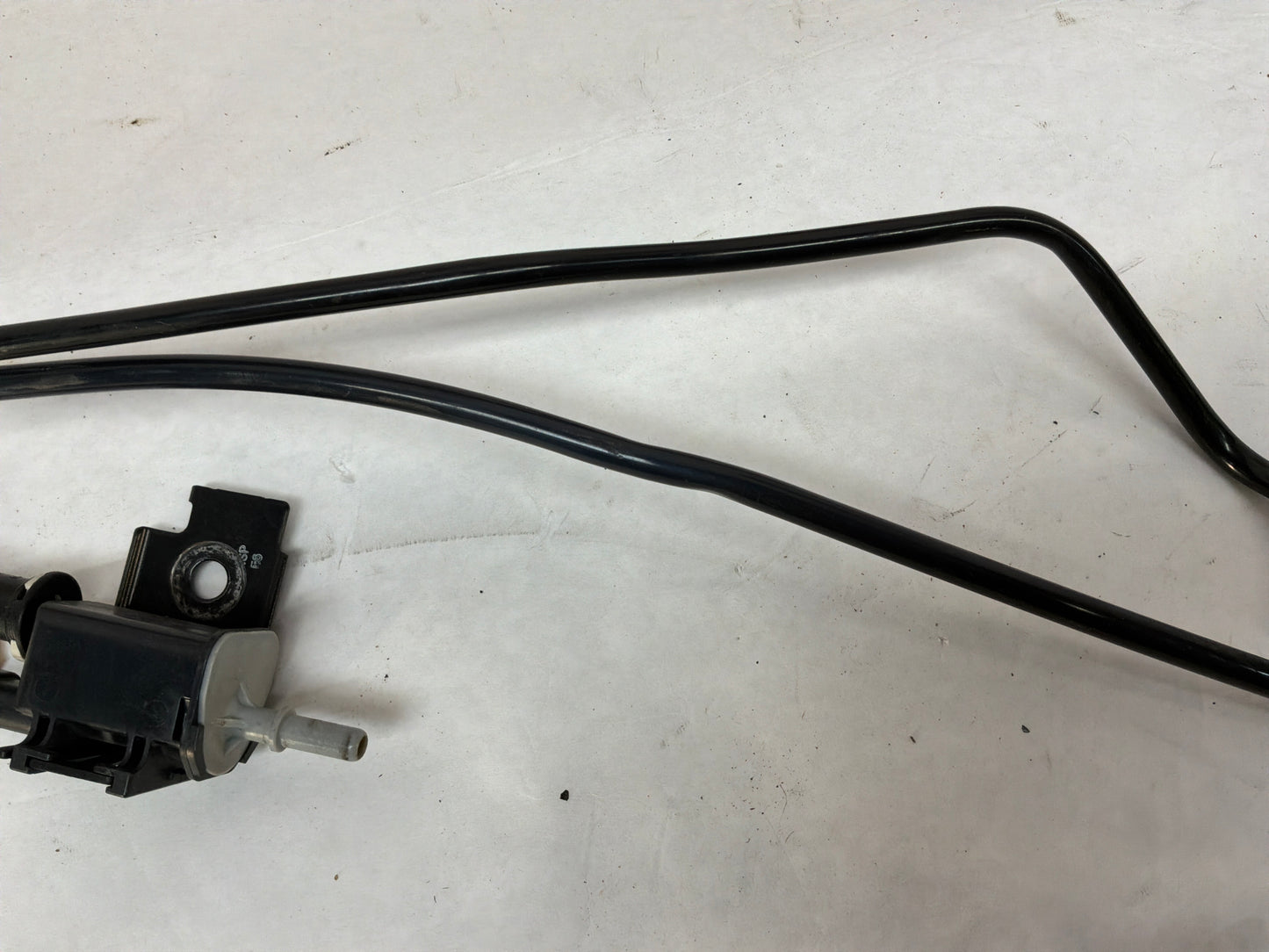2014 Chevy SS Sedan Intake Evap Purge Valve Lines Brake Booster Vacuum Hose Tube OEM