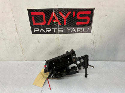1999 Chevy C5 Corvette RH Passenger Rear Hatch Trunk Deck Lid Latch OEM