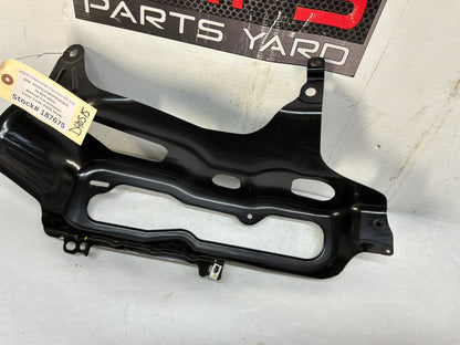 2015 Chevrolet Camaro SS 1LE LH Driver Taillight Tail Light Mounting Bracket Frame Brace OEM
