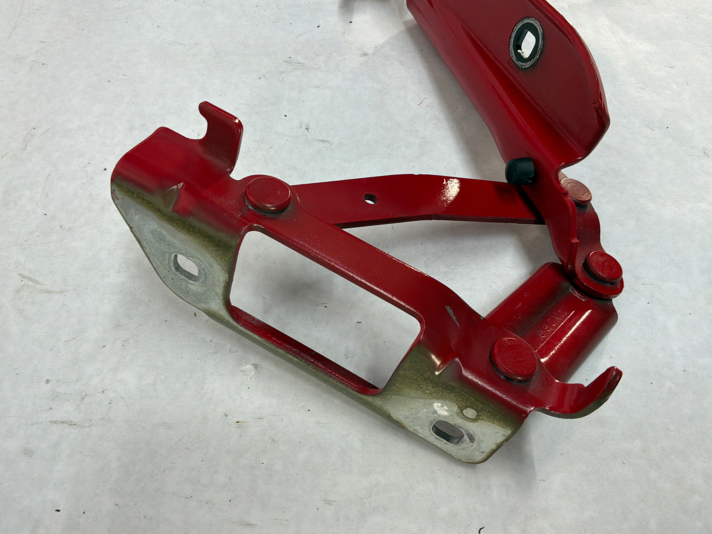 2013 Chevy Camaro 1LE RH & LH Hood Hinges OEM