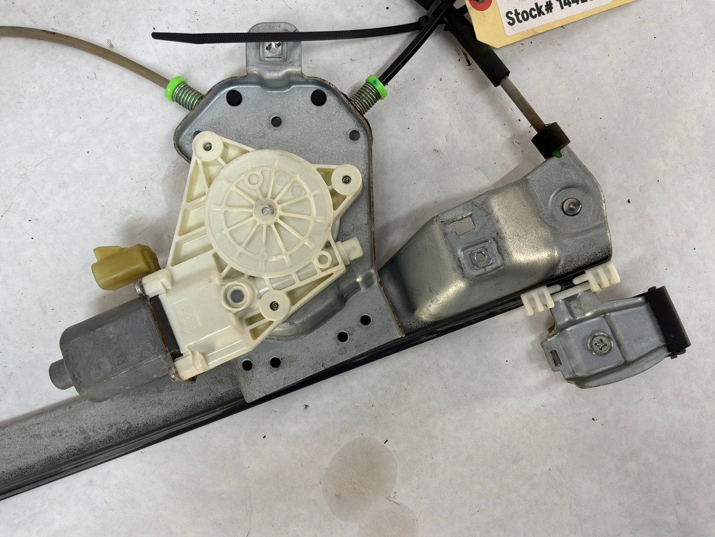 2008 Pontiac G8 LH Driver Front Door Window Regulator Motor OEM