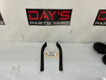 Center console trim - Day's Parts Yard