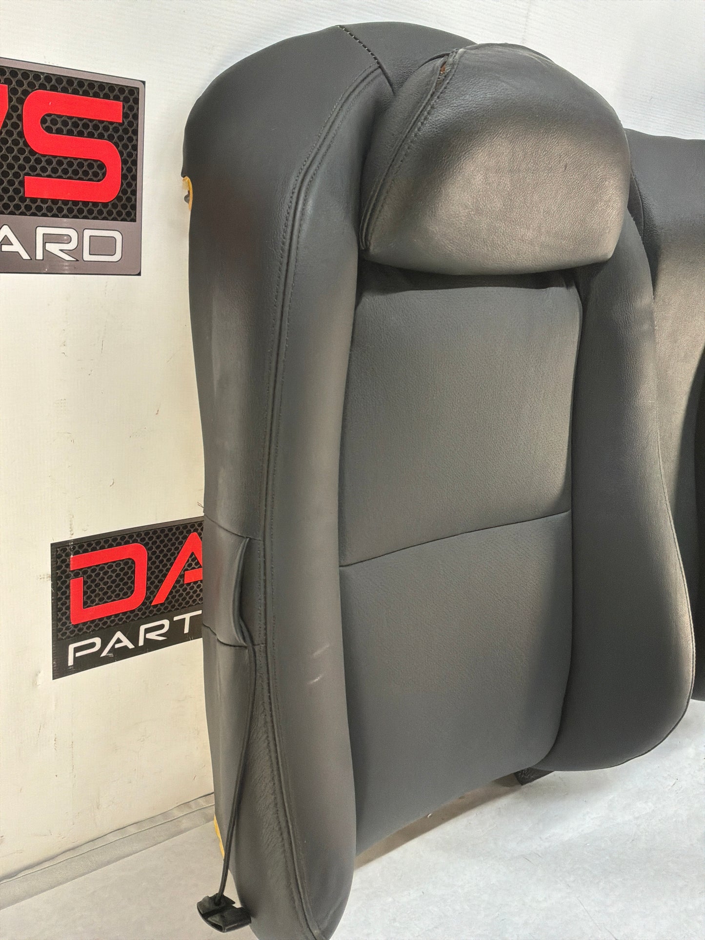 2006 Pontiac GTO Seats Fronts and Rears Black Leather OEM